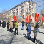 Эту процессию сопровождали автомобили ГИБДД. Фото: Дмитрий Латышев