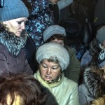 В такой толчее пассажиры иногда даже падают в обморок. Фото: Вадим Аминов. "ВК"