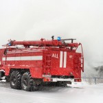 В тушении возгорания было задействовано одна единица техники и четыре сотрудника МЧС. Фото: Вадима Аминова, "ВК"