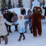 Хоровод вокруг елочки. Фото: Вадим Аминов "ВК"