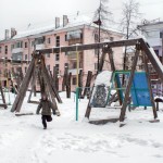 Довольный ребенок в полюбившемся городке. Фото: Вадим Аминов "ВК"