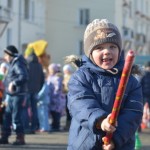 Для 3-летнего Жени Жданова, отметившего вчера свой день рождения, нынешняя Масленница практически первая. Фото: Александр Сударев, "ВК"