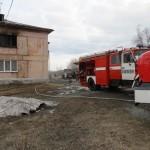 По следам видно, что огонь полыхал из окна. Фото: Пресс-служба ГУФСИН России по Свердловской области. 