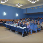 73 человека в зале: В основном чиновники и депутаты. Фото: Александр Сударев, "Вечерний Краснотурьинск" 