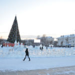 "Снаружи" ледового городка. Фото Александра Сударева.